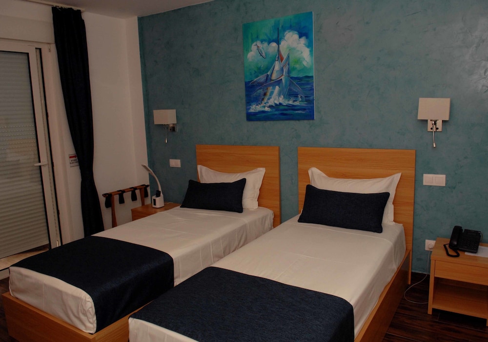 Milano - Mindelo, Isola di São Vicente - Blue Marlin Hotel