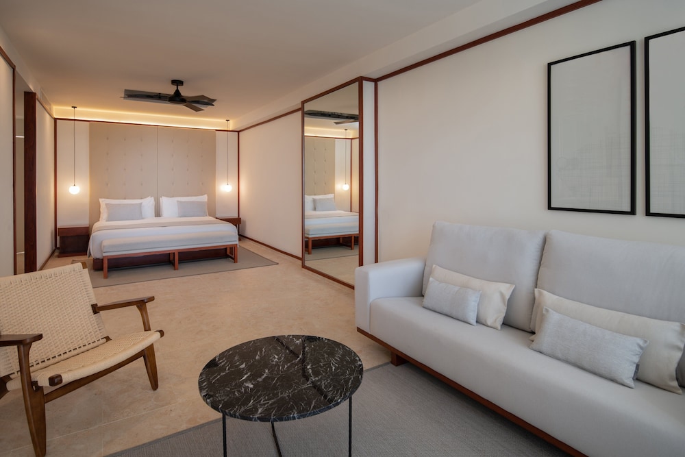 Roma - Uvero Alto - Live Aqua Punta Cana - All Inclusive - Adults Only