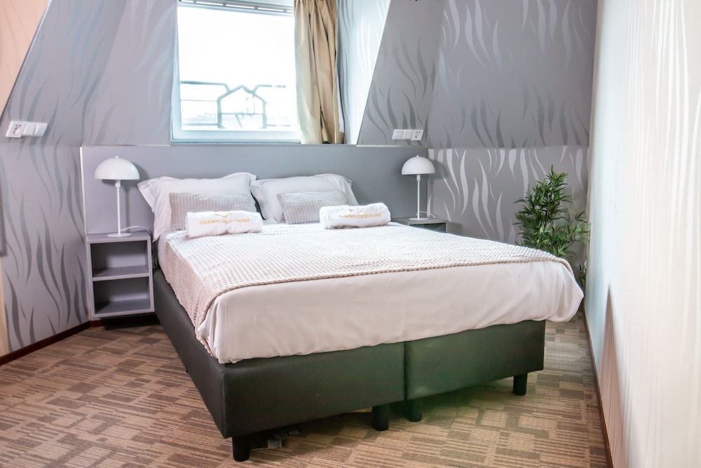 Lamezia Terme - Wormerveer - Golden Zaan Hotel, Zaandam-Amsterdam
Lamezia Terme - Wormerveer - Golden Zaan Hotel, Zaandam-Amsterdam