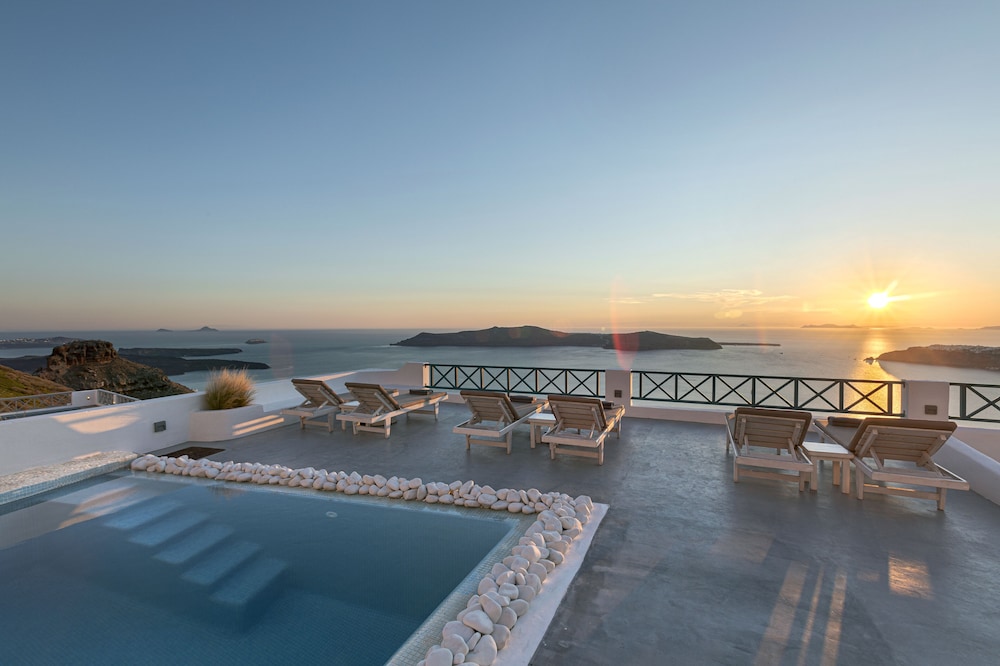 Cagliari - Santorini, Isole Greche - Afroessa Hotel by Pearl Hotel Collection
Cagliari - Santorini, Isole Greche - Afroessa Hotel by Pearl Hotel Collection