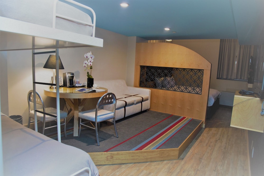 Palermo - Long Island City - Tryp by Wyndham New York City Times Square South
Palermo - Long Island City - Tryp by Wyndham New York City Times Square South