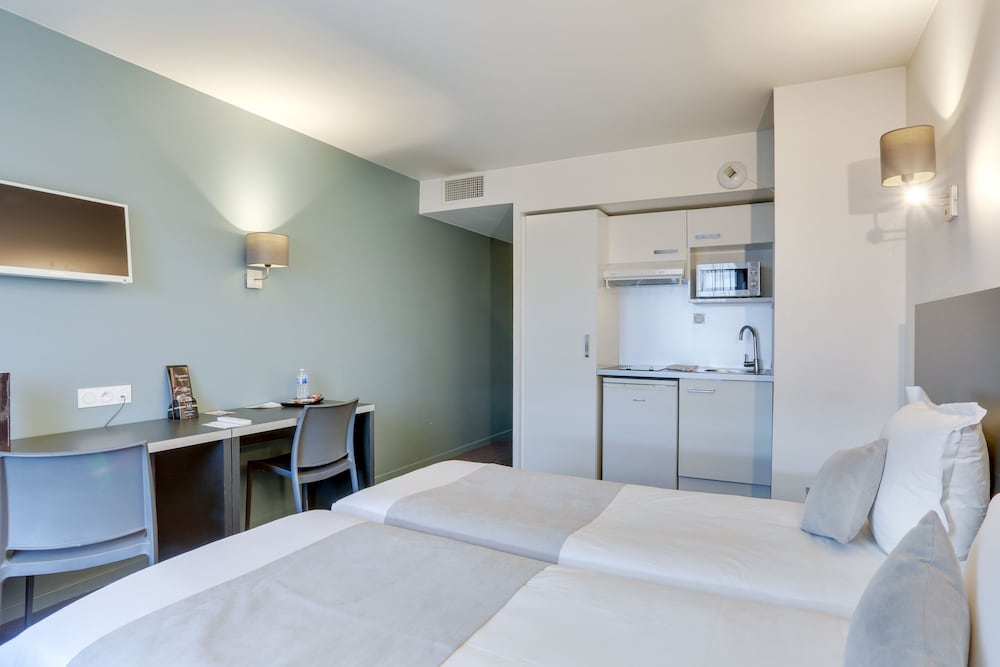 Venezia - Paris Orly - All Suites Appart Hôtel Aéroport Paris Orly – Rungis
Venezia - Paris Orly - All Suites Appart Hôtel Aéroport Paris Orly – Rungis