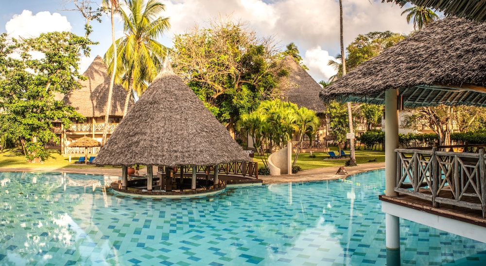 Milano - Kenya - costa di Mombasa, Oceano Indiano - Neptune Palm Beach Boutique Resort & Spa - All Inclusive
Milano - Kenya - costa di Mombasa, Oceano Indiano - Neptune Palm Beach Boutique Resort & Spa - All Inclusive