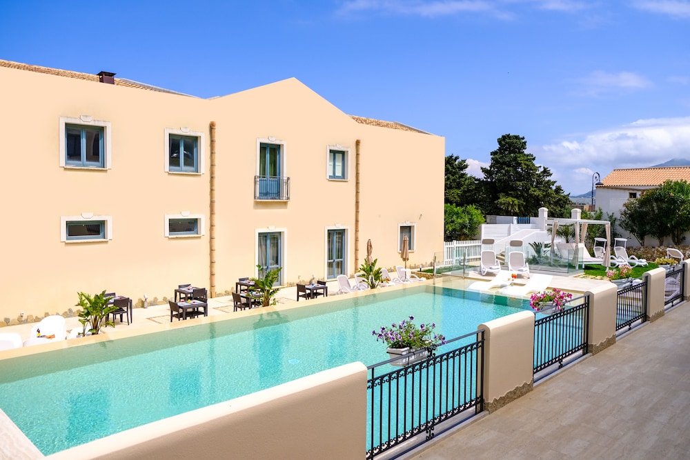 Rimini - Sicilia Ovest - Palermo, Cefalù,Trapani, San Vito, Mare Italia - Hotel Baglio Di Scopello
Rimini - Sicilia Ovest - Palermo, Cefalù,Trapani, San Vito, Mare Italia - Hotel Baglio Di Scopello