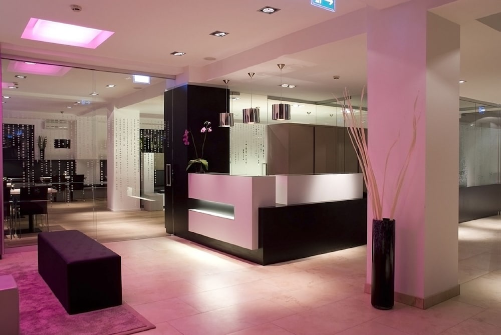 Catania - Frankfurt-Main Airport - Pearl Design Hotel - Frankfurt City
Catania - Frankfurt-Main Airport - Pearl Design Hotel - Frankfurt City