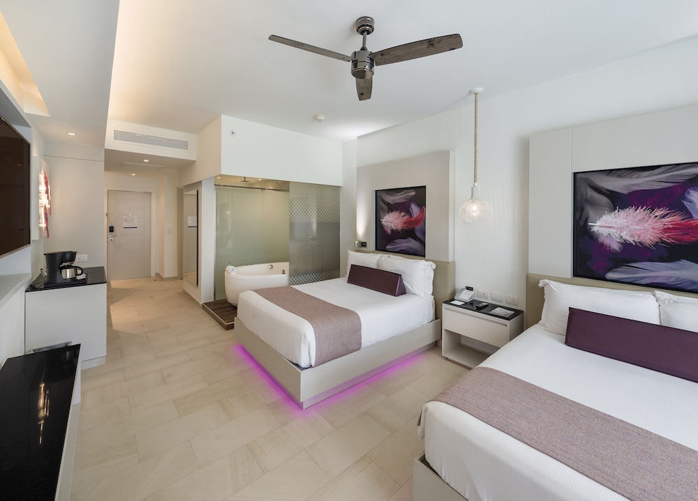 Bari - Uvero Alto - Royalton CHIC Punta Cana, An Autograph Collection All-Inclusive Resort & Casino – Adults Only
Bari - Uvero Alto - Royalton CHIC Punta Cana, An Autograph Collection All-Inclusive Resort & Casino – Adults Only