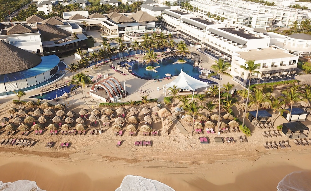 Bari - Uvero Alto - Royalton CHIC Punta Cana, An Autograph Collection All-Inclusive Resort & Casino – Adults Only
Bari - Uvero Alto - Royalton CHIC Punta Cana, An Autograph Collection All-Inclusive Resort & Casino – Adults Only