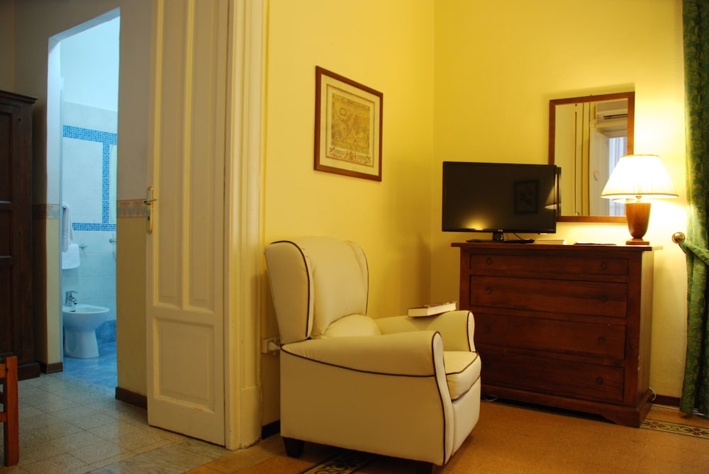 Genova - Sicilia Ovest - Palermo, Cefalù,Trapani, San Vito, Mare Italia - Hotel del Centro
Genova - Sicilia Ovest - Palermo, Cefalù,Trapani, San Vito, Mare Italia - Hotel del Centro