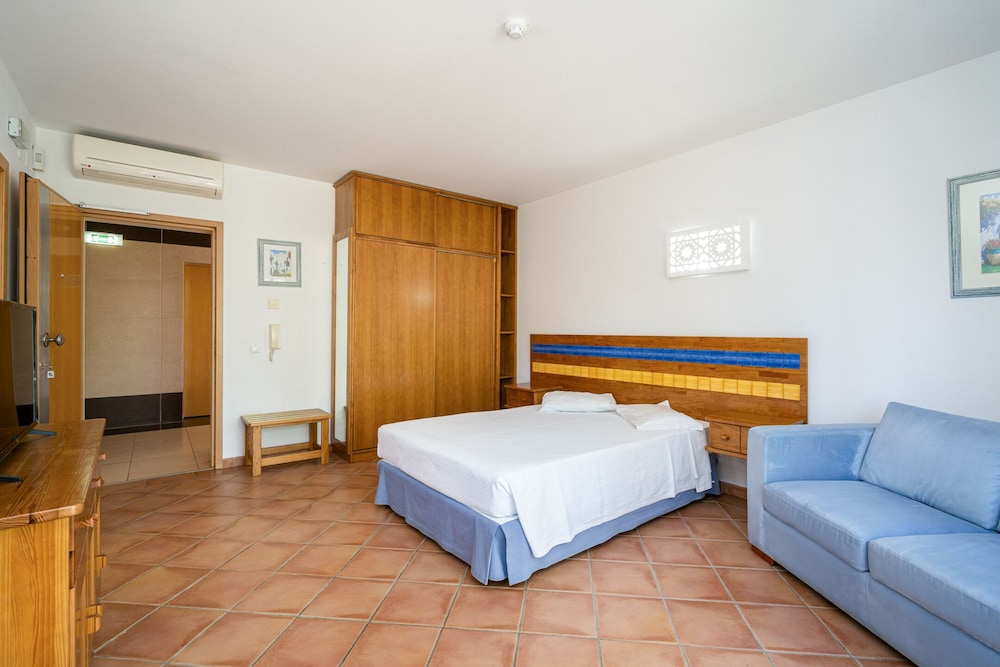 Milano - Tavira - Quinta do Morgado - Apartamentos Turisticos Monte Da Eira
Milano - Tavira - Quinta do Morgado - Apartamentos Turisticos Monte Da Eira