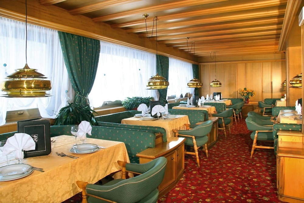 Napoli - Selva di Val Gardena - Hotel Grohmann
Napoli - Selva di Val Gardena - Hotel Grohmann