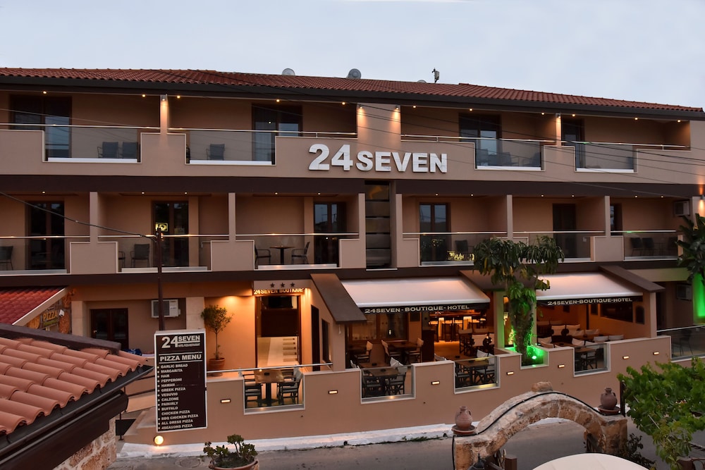Catania - Creta Est - Heraklion, Rethymno, Agios Nikolaos, Grecia - 24 Seven Boutique Hotel
Catania - Creta Est - Heraklion, Rethymno, Agios Nikolaos, Grecia - 24 Seven Boutique Hotel