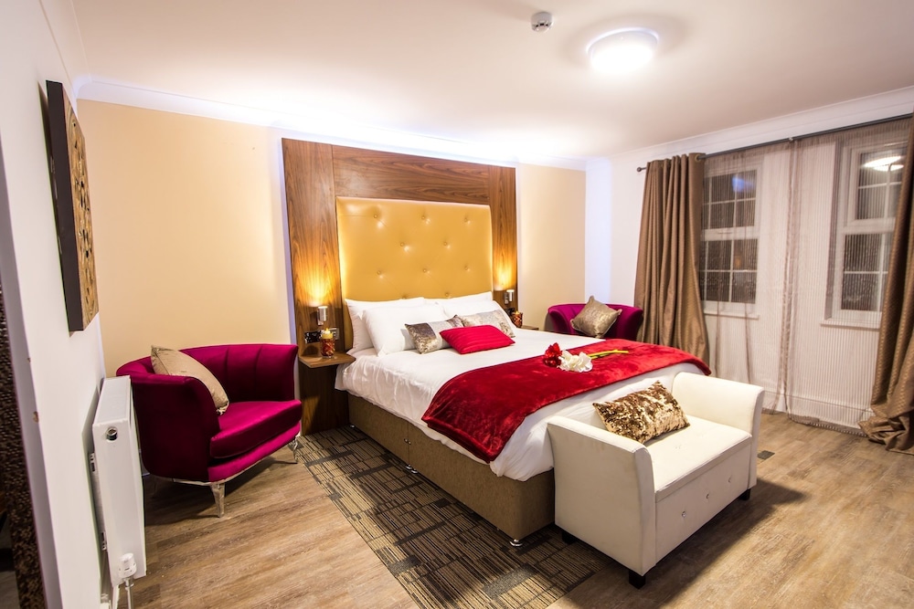 Pisa - Londra, Aeroporto di London Gatwick - Trivelles Gatwick Hotel & airport Parking
Pisa - Londra, Aeroporto di London Gatwick - Trivelles Gatwick Hotel & airport Parking