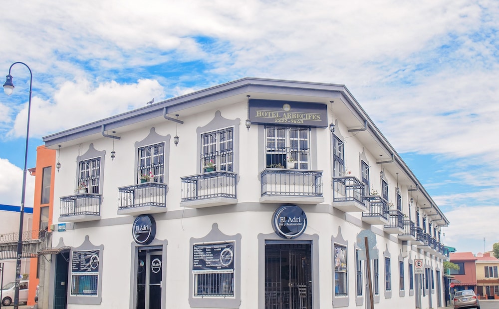 Milano - San Jose - Hotel Arrecifes 
Milano - San Jose - Hotel Arrecifes