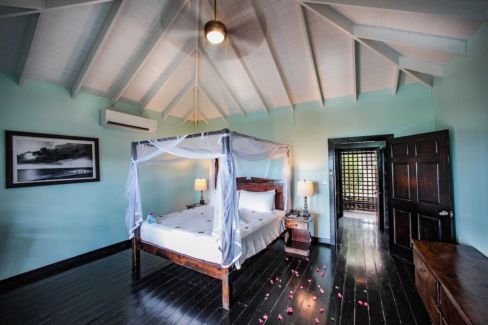 Verona - Jolly Harbour - COCOS Hotel - Adults Only - Caters to Couples - All Inclusive
Verona - Jolly Harbour - COCOS Hotel - Adults Only - Caters to Couples - All Inclusive