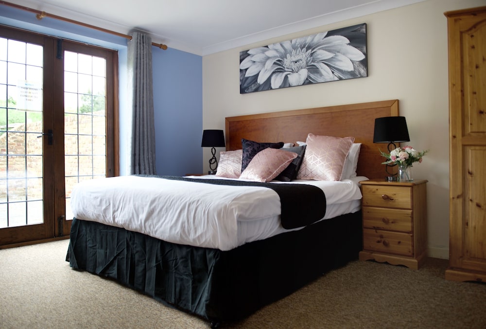 Torino - Londra, Aeroporto di London Gatwick - Little Foxes Hotel & Gatwick Airport Parking
Torino - Londra, Aeroporto di London Gatwick - Little Foxes Hotel & Gatwick Airport Parking