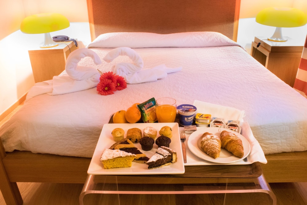 Lamezia Terme - Salsomaggiore Terme - Country Hotel Le Querce
Lamezia Terme - Salsomaggiore Terme - Country Hotel Le Querce