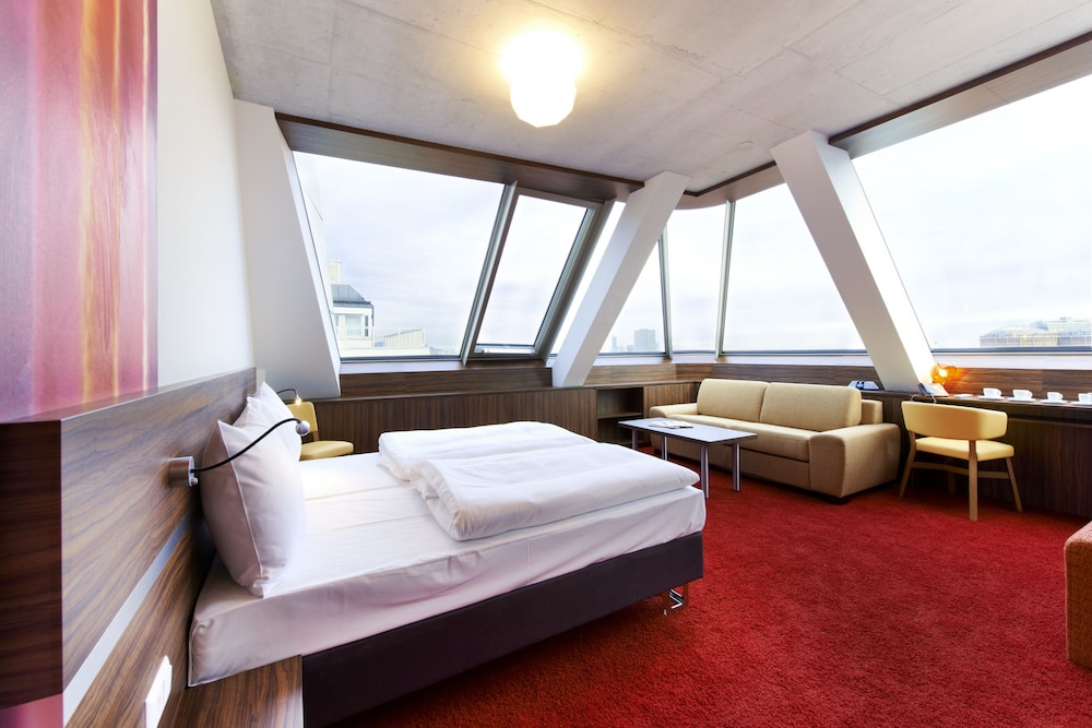Roma - Vienna, Aeroporto Internazionale di Vienna - Simm's Hotel - cityhotel next to Metro U3
Roma - Vienna, Aeroporto Internazionale di Vienna - Simm's Hotel - cityhotel next to Metro U3