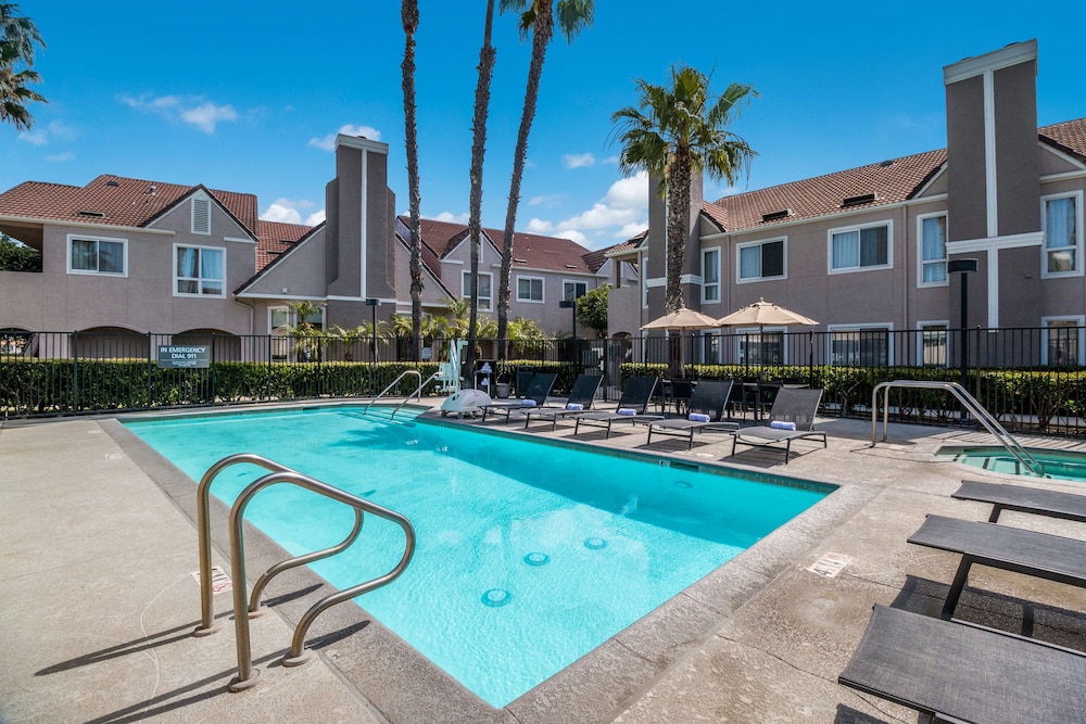 Bologna - Huntington Beach - Sonesta ES Suites Huntington Beach Fountain Valley
Bologna - Huntington Beach - Sonesta ES Suites Huntington Beach Fountain Valley