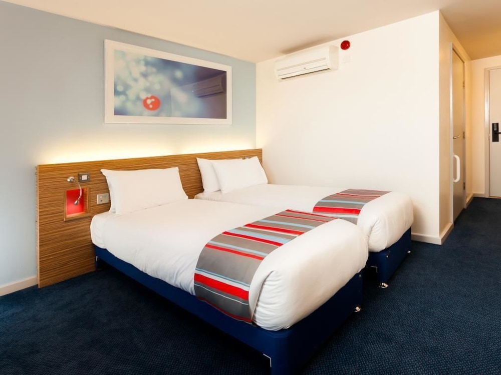 Firenze - Londra, Aeroporto di London Gatwick - Travelodge Gatwick Airport Central
Firenze - Londra, Aeroporto di London Gatwick - Travelodge Gatwick Airport Central