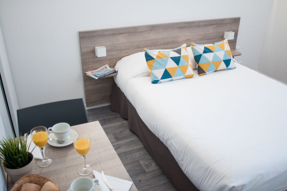 Verona - Mérignac, Aquitaine - Zenitude Hôtel-Résidences Bordeaux Aéroport Mérignac
Verona - Mérignac, Aquitaine - Zenitude Hôtel-Résidences Bordeaux Aéroport Mérignac