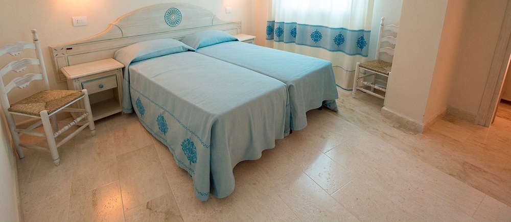 Firenze - Sardegna Nord - Alghero, Stintino e Castelsardo, Mare Italia - Hotel Riviera
Firenze - Sardegna Nord - Alghero, Stintino e Castelsardo, Mare Italia - Hotel Riviera