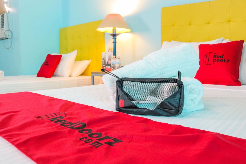 Torino - Cebu City - RedDoorz Plus New Era Budget Hotel Mandaue former RedDoorz Plus near UV Mandaue Cebu
Torino - Cebu City - RedDoorz Plus New Era Budget Hotel Mandaue former RedDoorz Plus near UV Mandaue Cebu