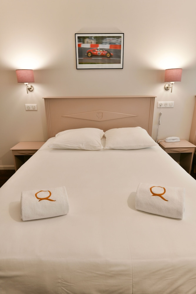Milano - Pau - Hôtel Le Roncevaux