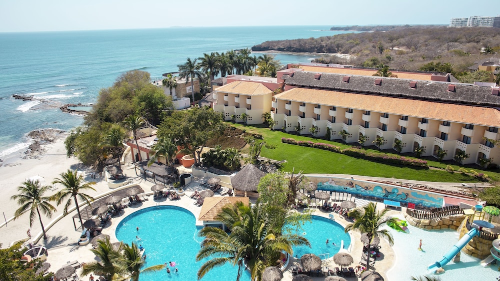 Milano - Cruz de Huanacaxtle - Grand Palladium Vallarta Resort And Spa All Inclusive
Milano - Cruz de Huanacaxtle - Grand Palladium Vallarta Resort And Spa All Inclusive