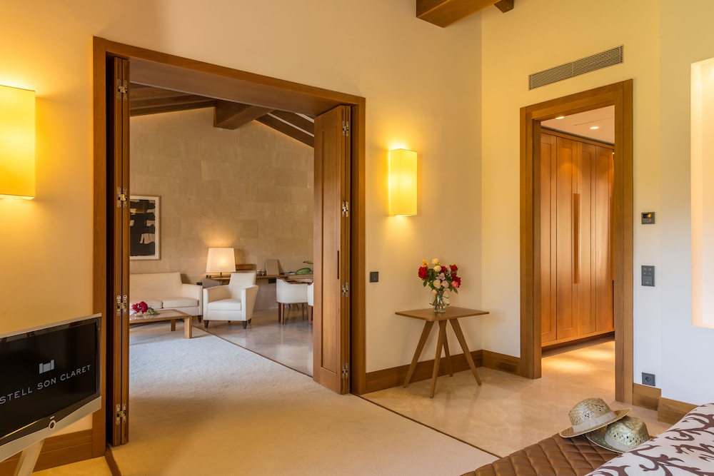 Cagliari - Puigpunyent - Castell Son Claret - The Leading Hotels of the World
Cagliari - Puigpunyent - Castell Son Claret - The Leading Hotels of the World