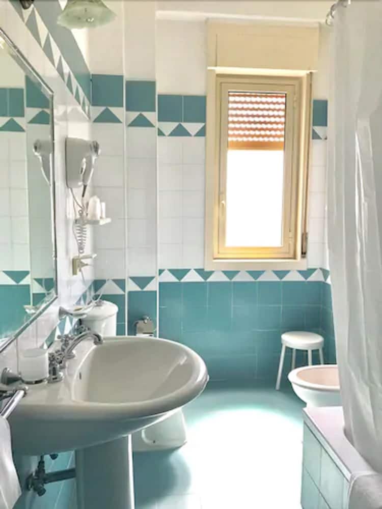 Ancona - Sicilia Est - Catania, Taormina, Siracusa, Noto, Mare Italia - Hotel Scala Greca
Ancona - Sicilia Est - Catania, Taormina, Siracusa, Noto, Mare Italia - Hotel Scala Greca