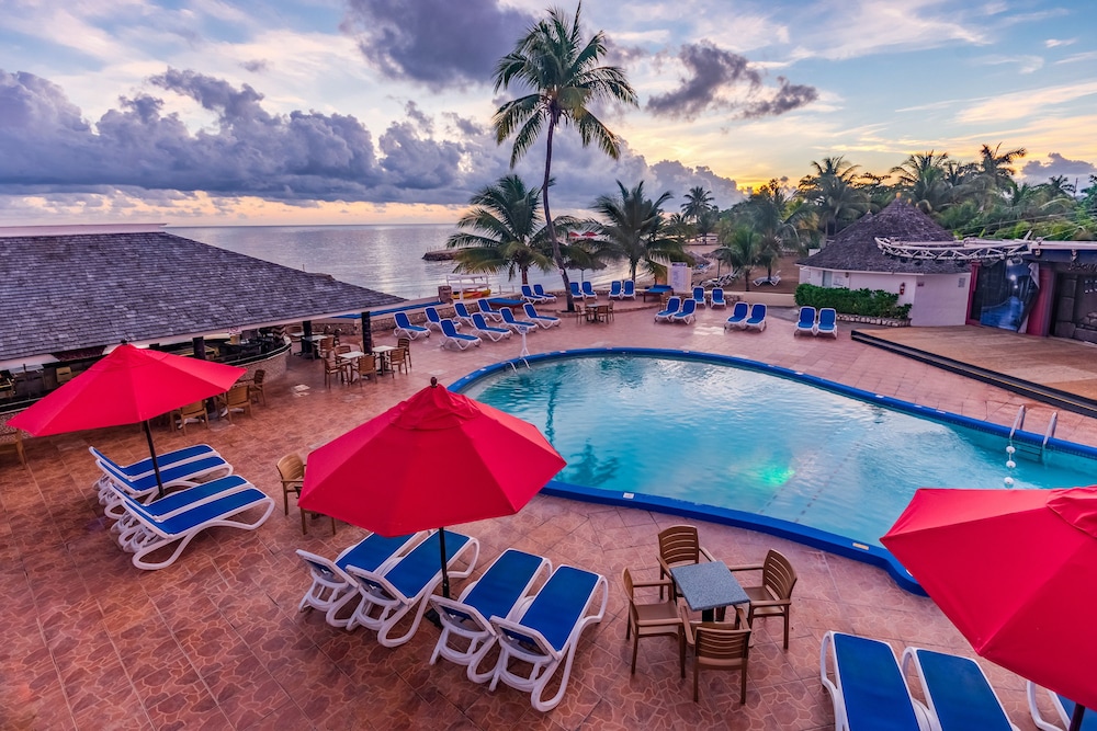 Roma - Runaway Bay - Decameron Club Caribbean Runaway Bay, Ramada All-Inclusive Resort
Roma - Runaway Bay - Decameron Club Caribbean Runaway Bay, Ramada All-Inclusive Resort