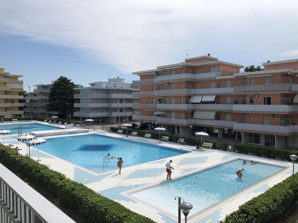 Genova - Riviera Veneta e Lignano Sabbiadoro, Mare Italia - Appartamenti Valbella
Genova - Riviera Veneta e Lignano Sabbiadoro, Mare Italia - Appartamenti Valbella