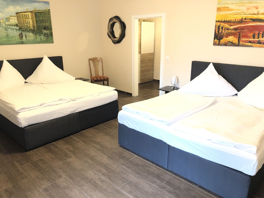 Roma - Francoforte sul Meno - Parkhotel Lindenhof - KOSTENLOSE PARKPLÄTZE
Roma - Francoforte sul Meno - Parkhotel Lindenhof - KOSTENLOSE PARKPLÄTZE
