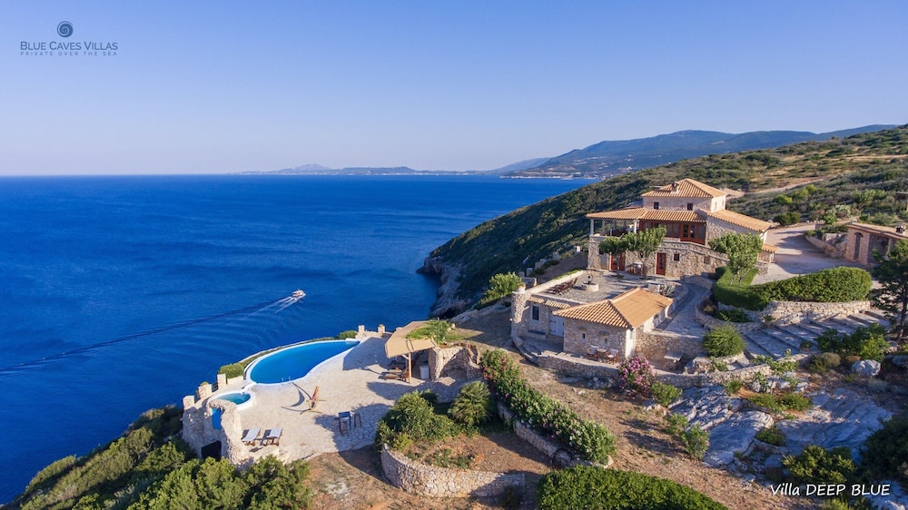 Firenze - Koríthion - Blue Caves Villas - exceptional Villas with private pools direct access to the sea
Firenze - Koríthion - Blue Caves Villas - exceptional Villas with private pools direct access to the sea