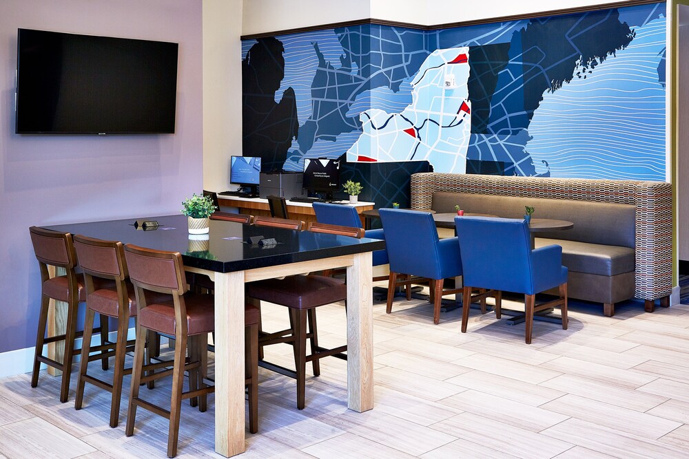 Bologna - Brooklyn (NY) - Holiday Inn Express - NYC Brooklyn - Sunset Park, an IHG Hotel
Bologna - Brooklyn (NY) - Holiday Inn Express - NYC Brooklyn - Sunset Park, an IHG Hotel