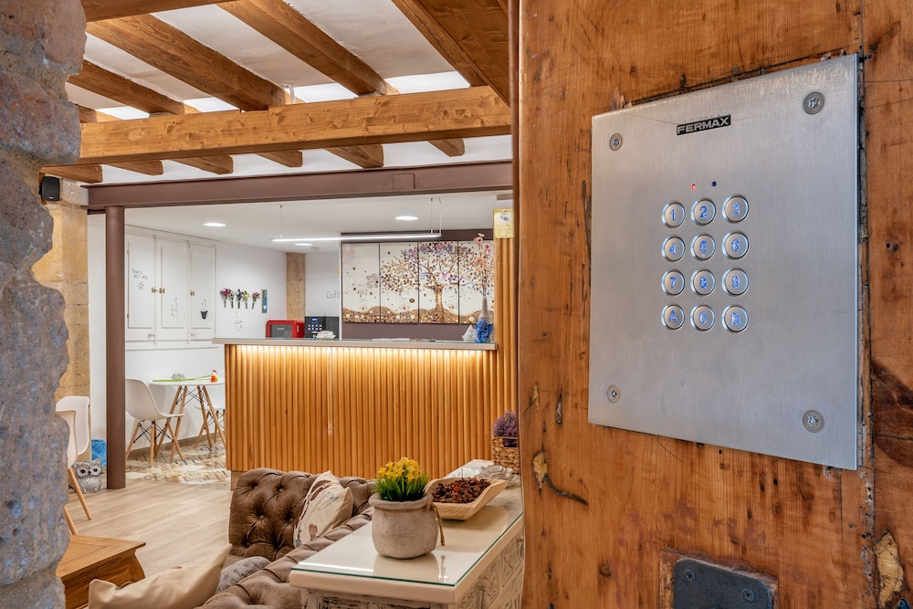 Milano - Tarragona - Hostal 977 
Milano - Tarragona - Hostal 977