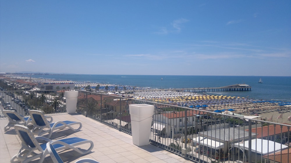 Roma - Versilia e Costa Toscana, Mare Italia - Dependance dell'Hotel Sole e Mare
Roma - Versilia e Costa Toscana, Mare Italia - Dependance dell'Hotel Sole e Mare