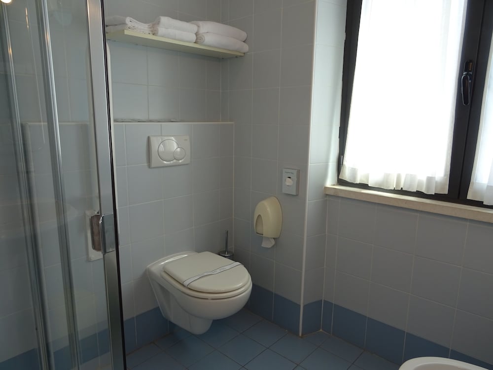 Napoli - Versilia e Costa Toscana, Mare Italia - Dependance dell'Hotel Sole e Mare
Napoli - Versilia e Costa Toscana, Mare Italia - Dependance dell'Hotel Sole e Mare
