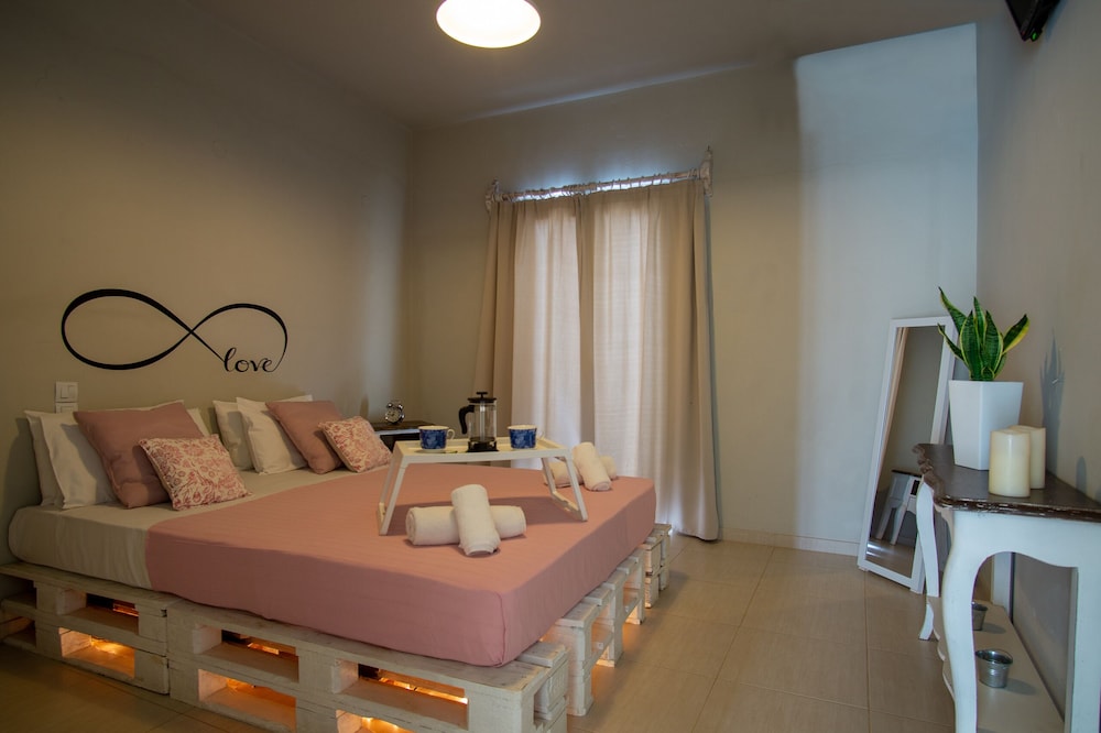 Milano - Creta Est - Heraklion, Rethymno, Agios Nikolaos, Grecia - Golden Sun Boutique
Milano - Creta Est - Heraklion, Rethymno, Agios Nikolaos, Grecia - Golden Sun Boutique