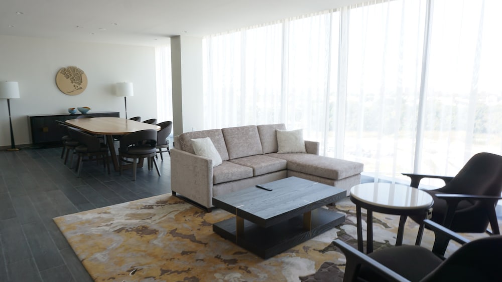 Torino - New York - Aeroporto JFK - Hyatt Regency JFK Airport at Resorts World New York
Torino - New York - Aeroporto JFK - Hyatt Regency JFK Airport at Resorts World New York
