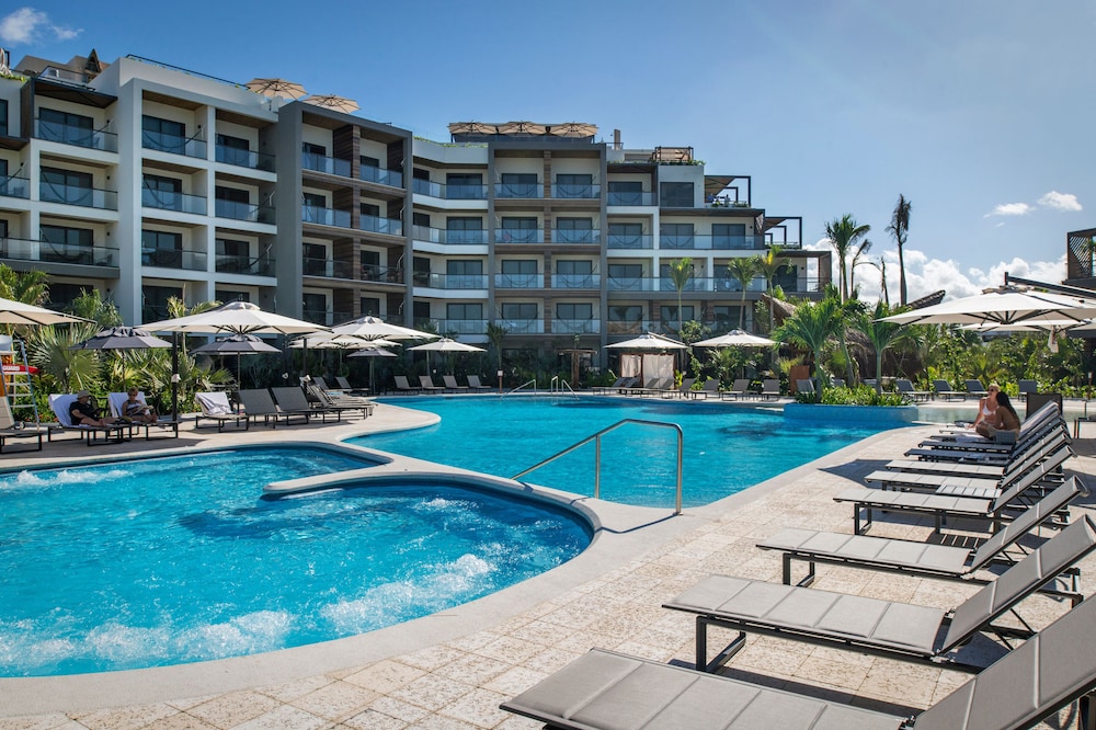 Catania - Puerto Morelos - Ventus Ha at Marina El Cid Spa & Beach Resort - All Inclusive
Catania - Puerto Morelos - Ventus Ha at Marina El Cid Spa & Beach Resort - All Inclusive