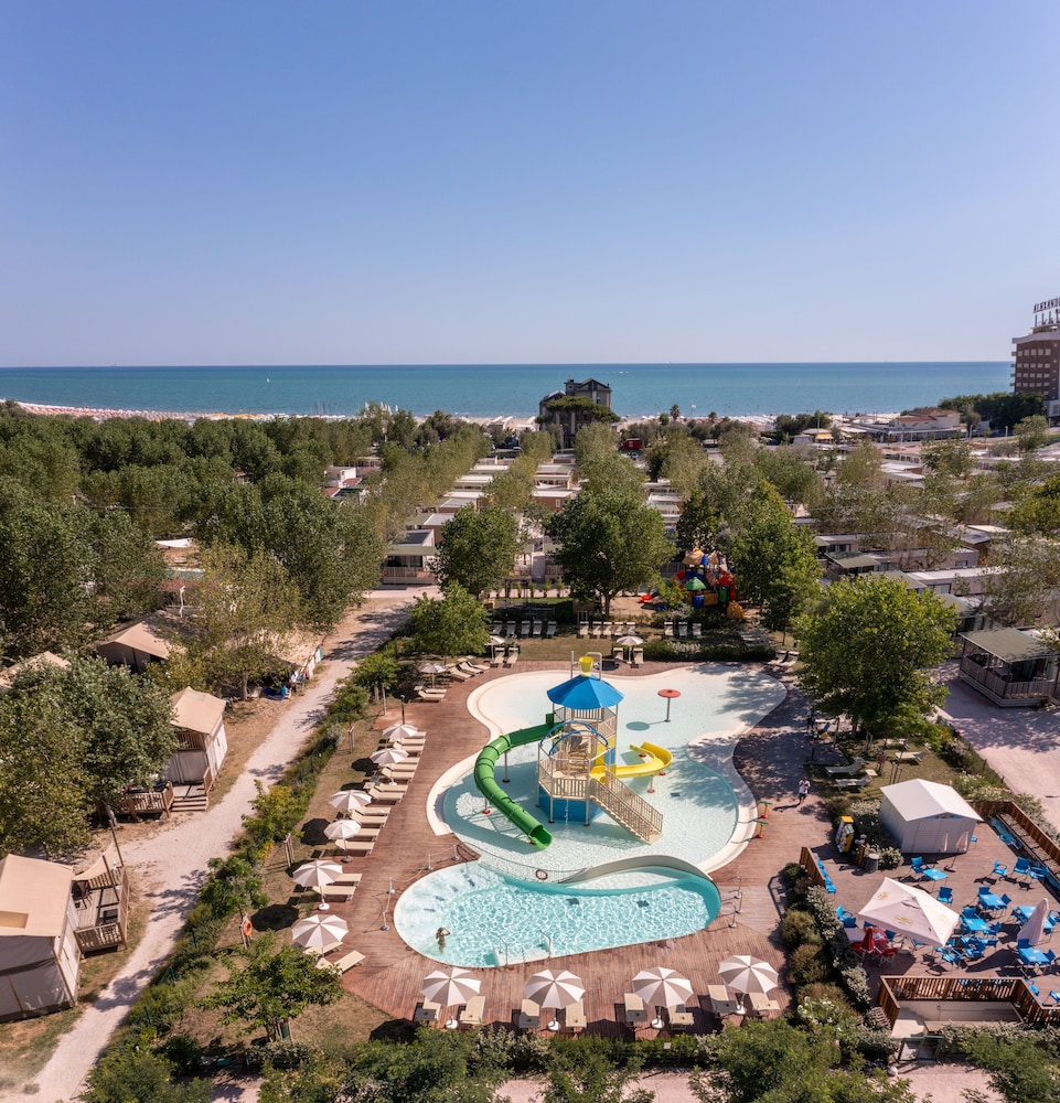 Palermo - Riviera Romagnola, Mare Italia - Club del Sole Romagna Family Resort
Palermo - Riviera Romagnola, Mare Italia - Club del Sole Romagna Family Resort