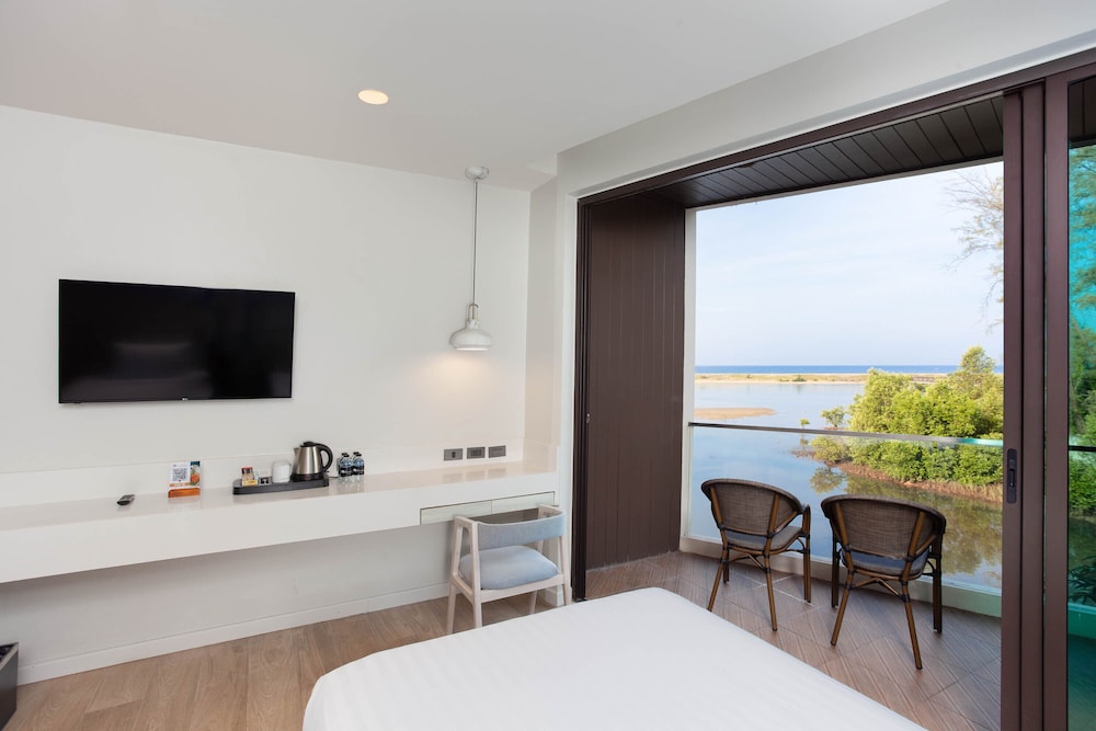 Venezia - Natai Beach, Phang-nga - The Hotspring Beach Resort & Spa - SHA Extra Plus
Venezia - Natai Beach, Phang-nga - The Hotspring Beach Resort & Spa - SHA Extra Plus
