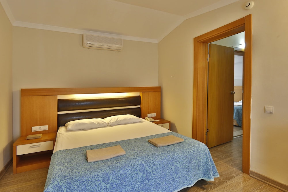 Torino - Kemer - Crystal Flora Beach Resort - Ultimate All Inclusive
Torino - Kemer - Crystal Flora Beach Resort - Ultimate All Inclusive