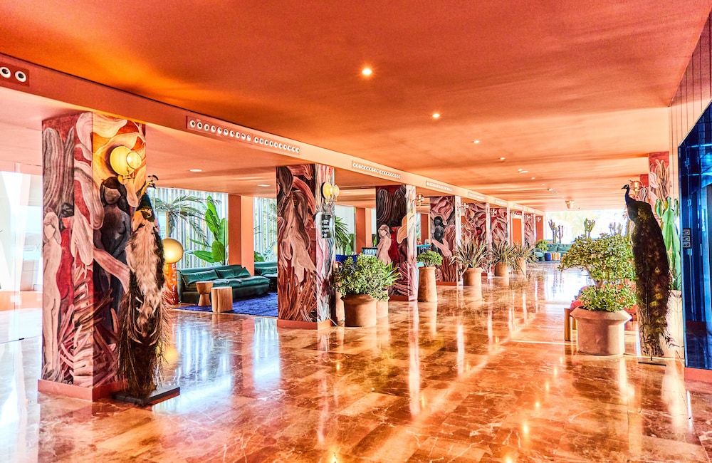 Bari - San Antonio de Portmany, Ibiza - NYX Hotel Ibiza by Leonardo Hotels-Adults Only
Bari - San Antonio de Portmany, Ibiza - NYX Hotel Ibiza by Leonardo Hotels-Adults Only