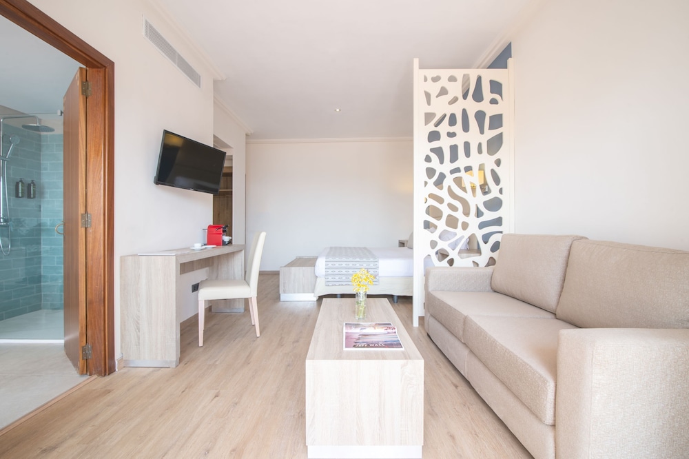 Venezia - Mahon - Hotel Menorca Binibeca - Adults Only- by Pierre & Vacances Premium
Venezia - Mahon - Hotel Menorca Binibeca - Adults Only- by Pierre & Vacances Premium