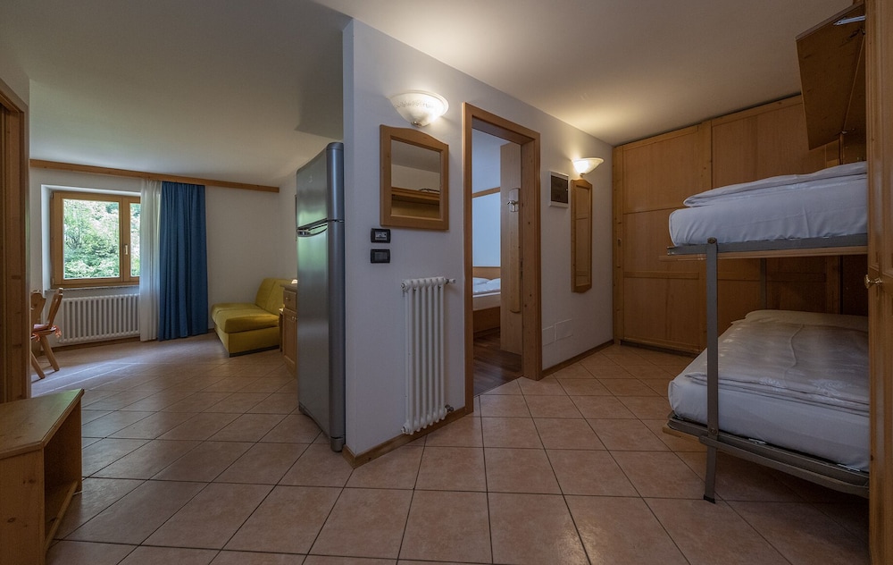 Napoli - Moena - Residence Kristall- Fiemme Holidays
Napoli - Moena - Residence Kristall- Fiemme Holidays