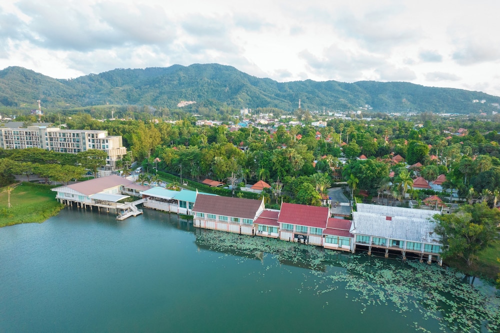 Bologna - Bang Tao Beach - Chabana Resort Bang-tao Beach Phuket- SHA Extra Plus
Bologna - Bang Tao Beach - Chabana Resort Bang-tao Beach Phuket- SHA Extra Plus