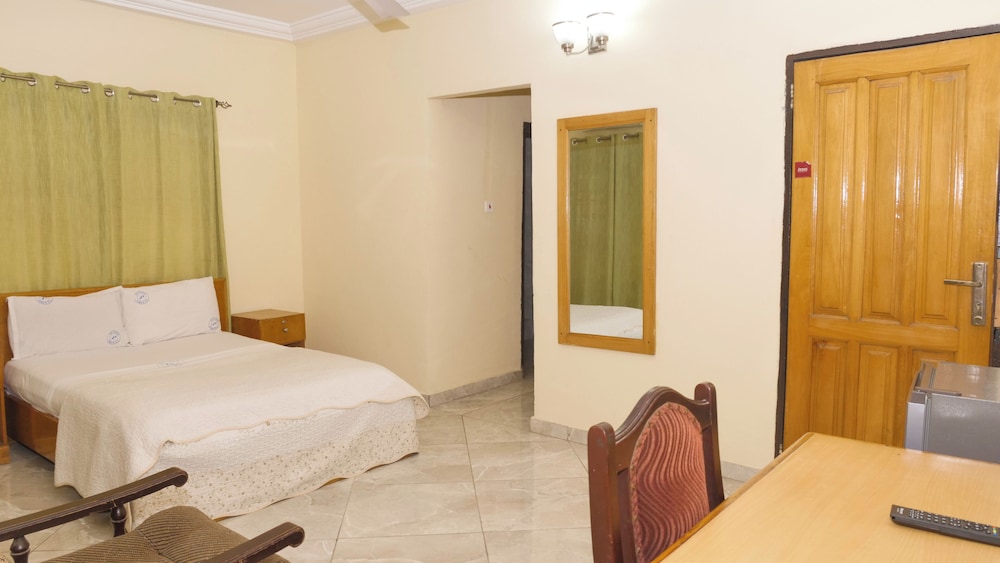 Milano - Accra - Jenos Hotels
Milano - Accra - Jenos Hotels