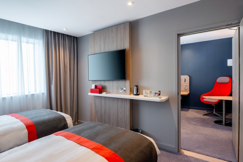 Milano - Londra, Aeroporto di London Heathrow - Holiday Inn Express London Heathrow T4
Milano - Londra, Aeroporto di London Heathrow - Holiday Inn Express London Heathrow T4